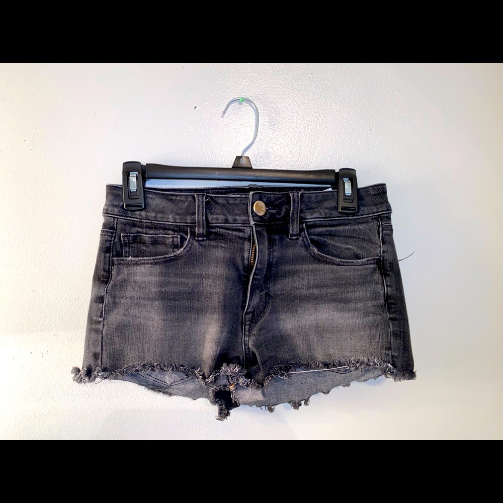 American Eagle black shorts